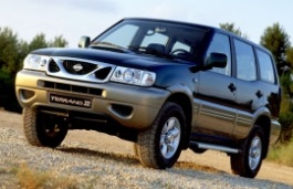 nissan terrano-2 