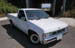 nissan datsun D21 Facelift