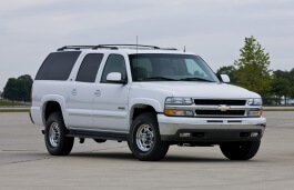 chevrolet suburban-2500 VIII