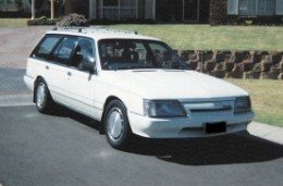 holden commodore I (VK)