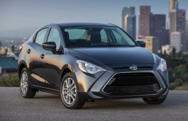 toyota yaris-ia 