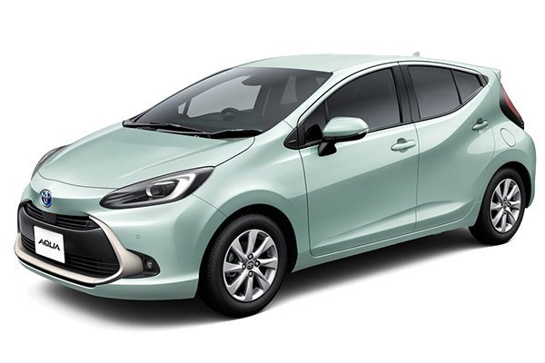 toyota aqua XP210