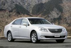 toyota crown-majesta V (S200)