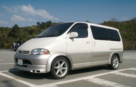 toyota granvia 