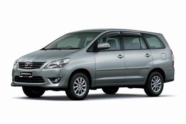 toyota innova AN40 Facelift