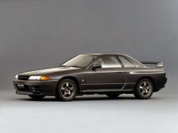 nissan skyline VIII (R32)
